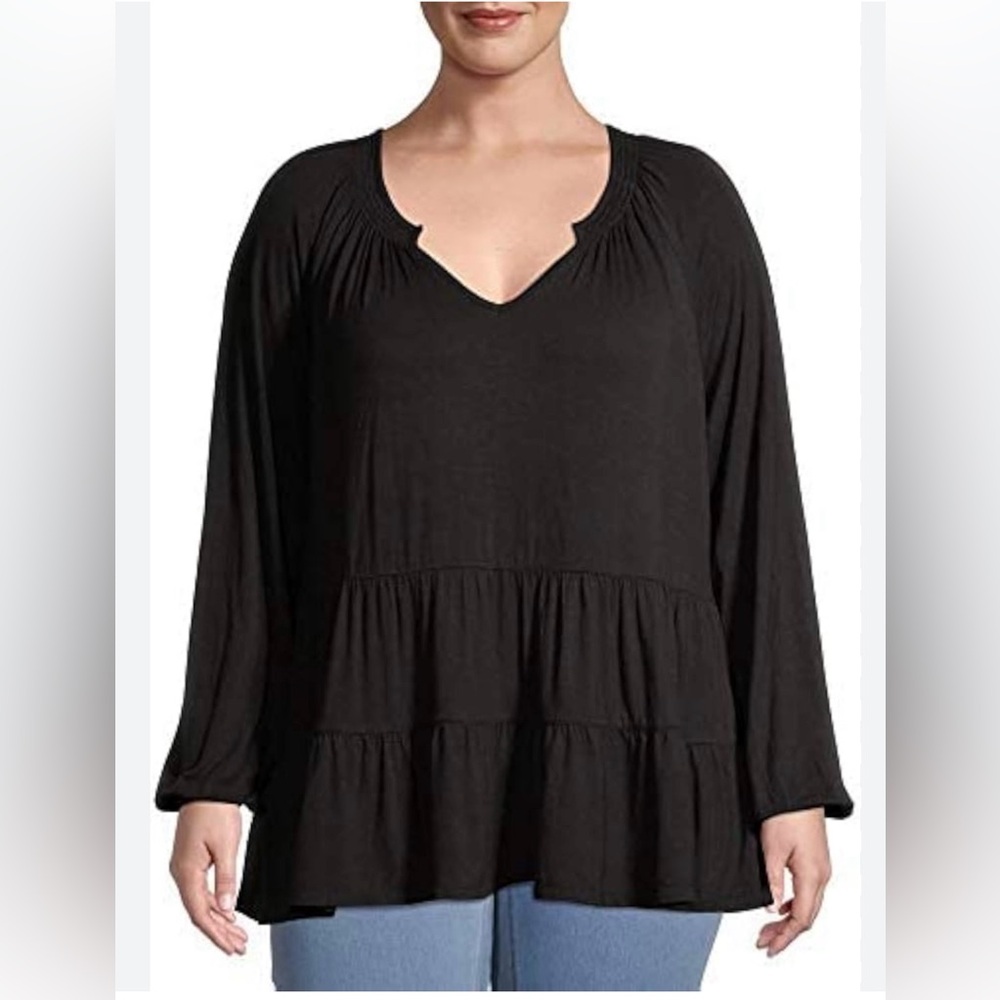 NWT ESMEE TIERED ELEGANT BLOUSE …. 732